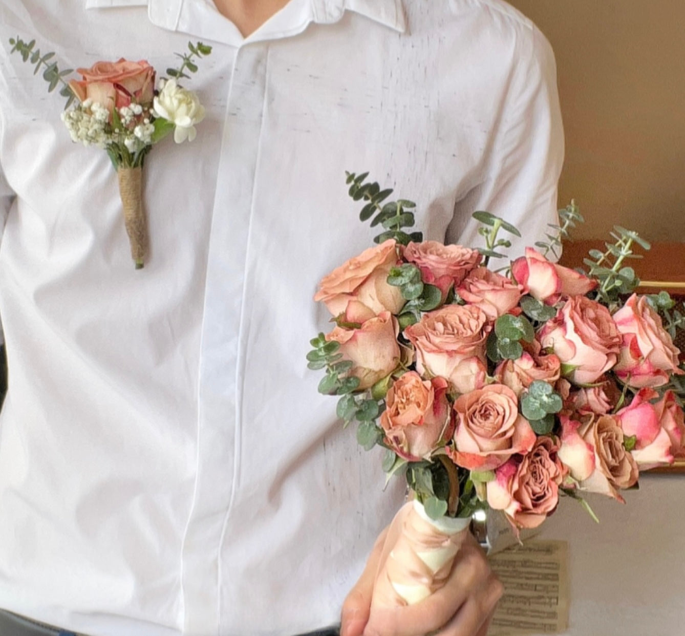 Cappuccino Bridal bouquet + Boutonniere